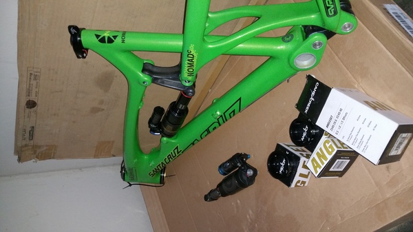 Santa Cruz - Nomad Carbon 2 , 26