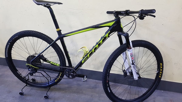 Scott - SCALE RC 900