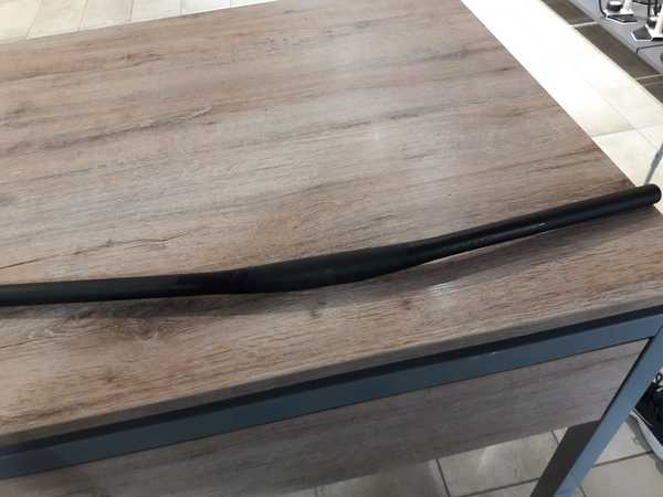 Syncros - Piega Syncros FL2.0 T-Bar / Alloy 6061 T shape Flat / 9° / 720mm x 31.8mm