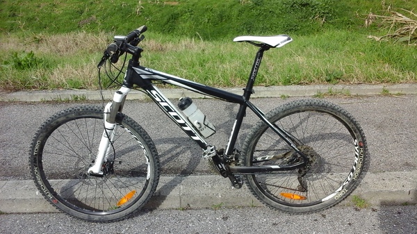 Scott - Scale 660
