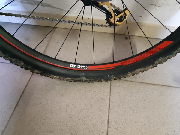 DT Swiss - 1825x spline