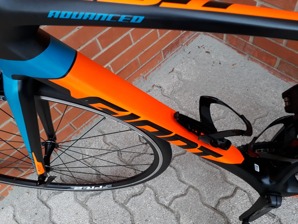 Giant - tcr advanced 1 2017