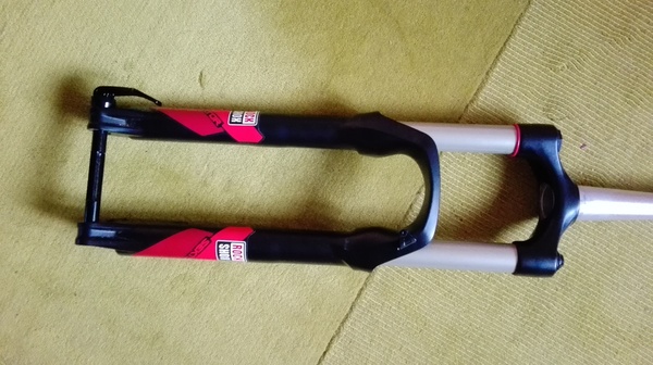 Rockshox - sektor