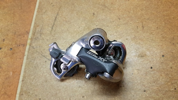 Shimano - Cambio posteriore Shimano XT 8v (RD-M739)