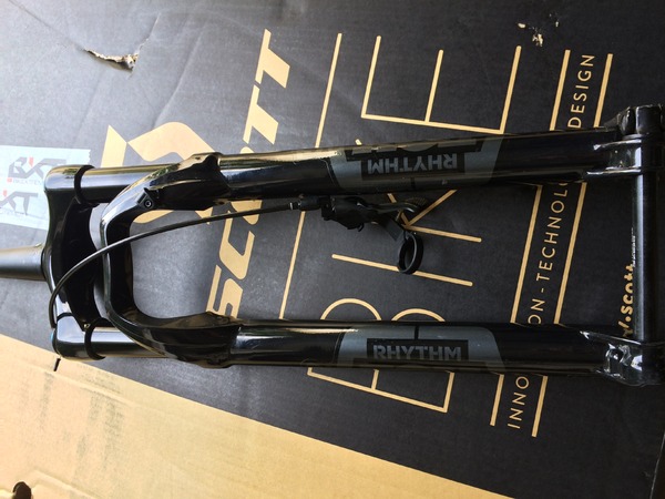 Fox Racing Shox - Forcella Fox 32 Float Rhythm 15x110