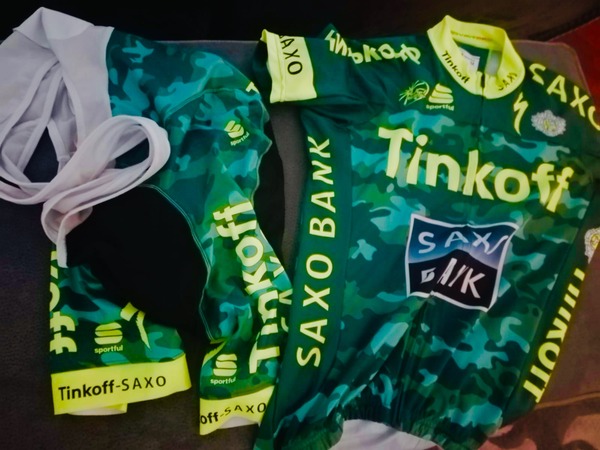 Sportfull - Estivo team Pro Tinkoff Saxo Bank