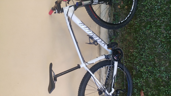 Specialized - Stumpjumper comp carbon