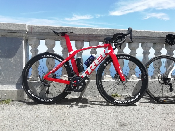 Trek - Madone SLR 6 disc