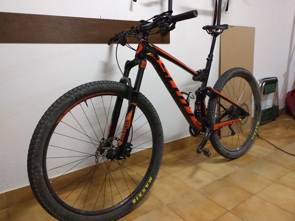 Scott - Spark 960