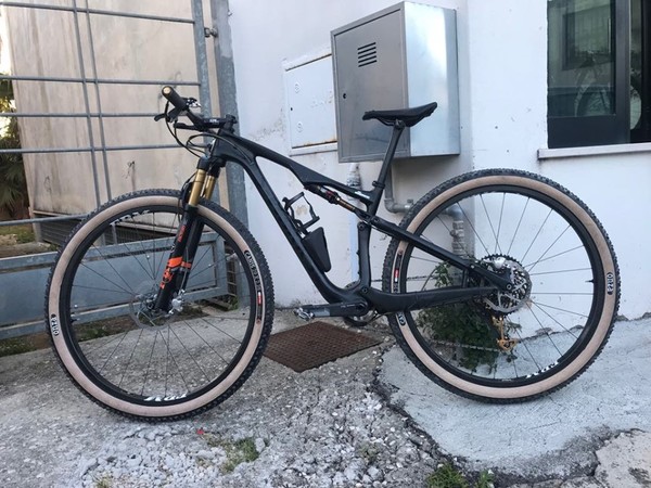 Specialized - EPIC SWORKS S FRM FOX GALLO MOTO