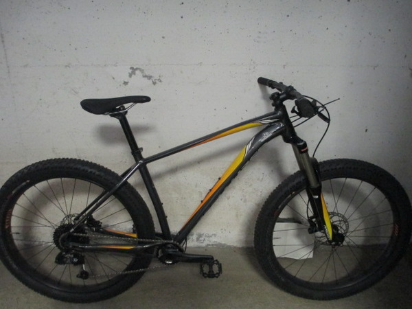 Specialized - FUSE ALU Tg. LARGE