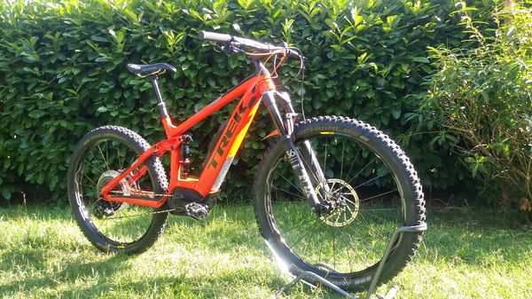 Trek - Powerfly LT9