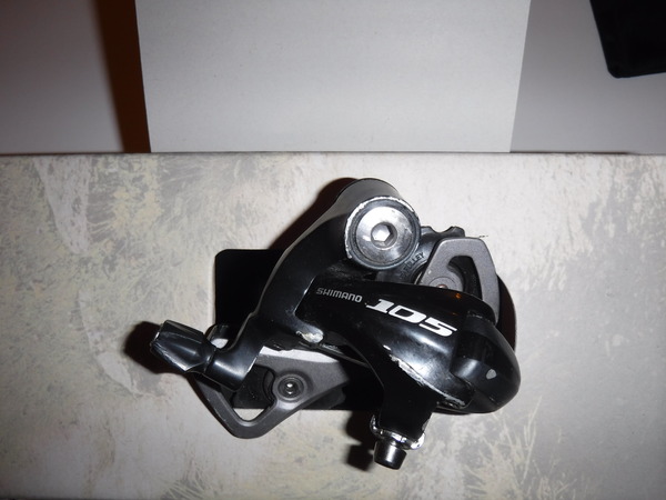 Shimano - 105 RD-5701 10v