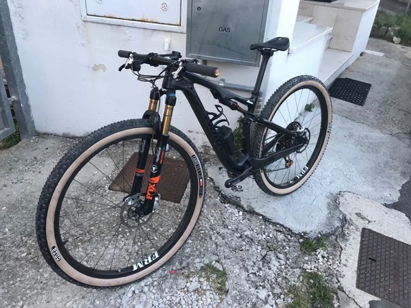 Specialized - EPIC SWORKS S FRM FOX GALLO MOTO