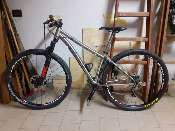 altra - VAN NICHOLAS XC