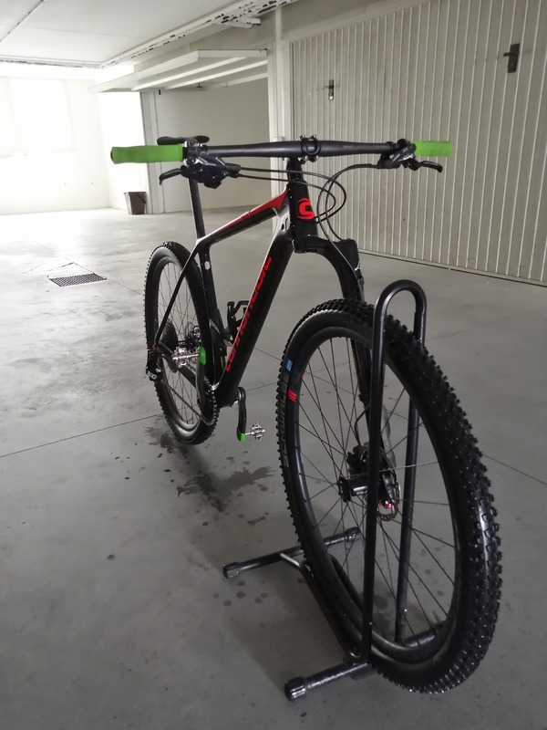 Cannondale - Carbon 2
