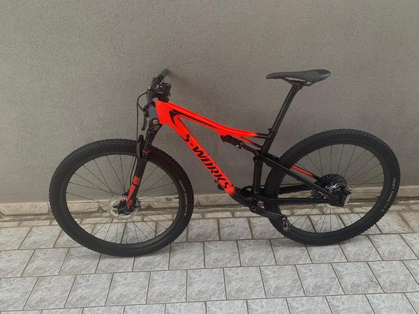 Specialized - Epic