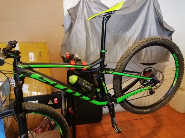 Scott - Spark 760