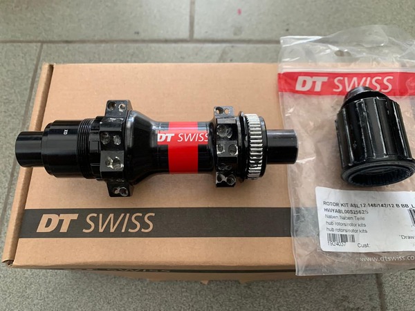 DT Swiss - 240s Straightpull