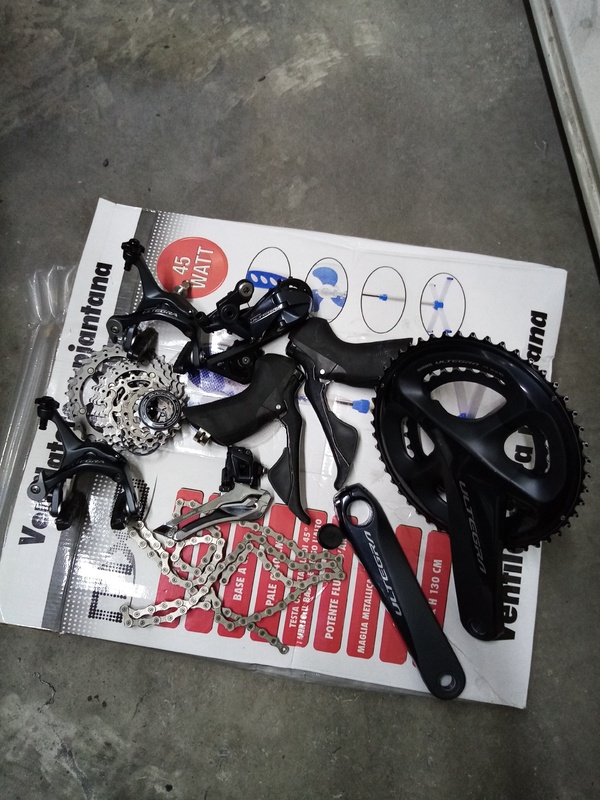 Shimano - Gruppo completo Shimano ultegra R8000