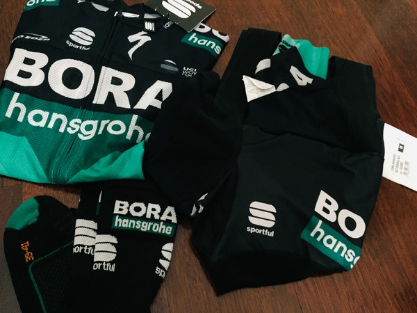 Sportfull - Estivo team Pro Bora Hansgrohe