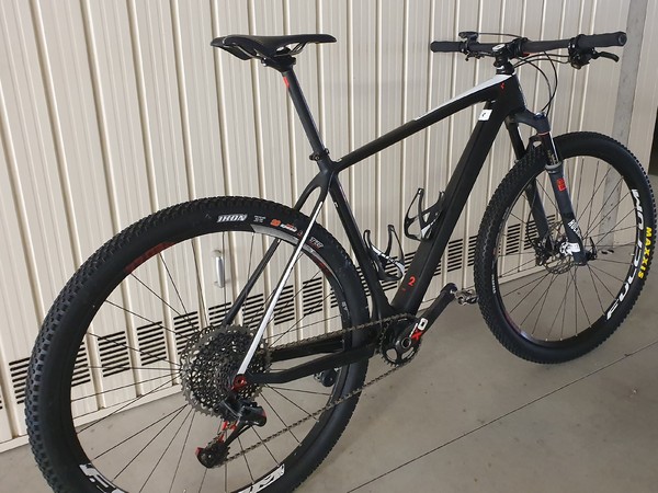 Cube - Elite C62 race blackline