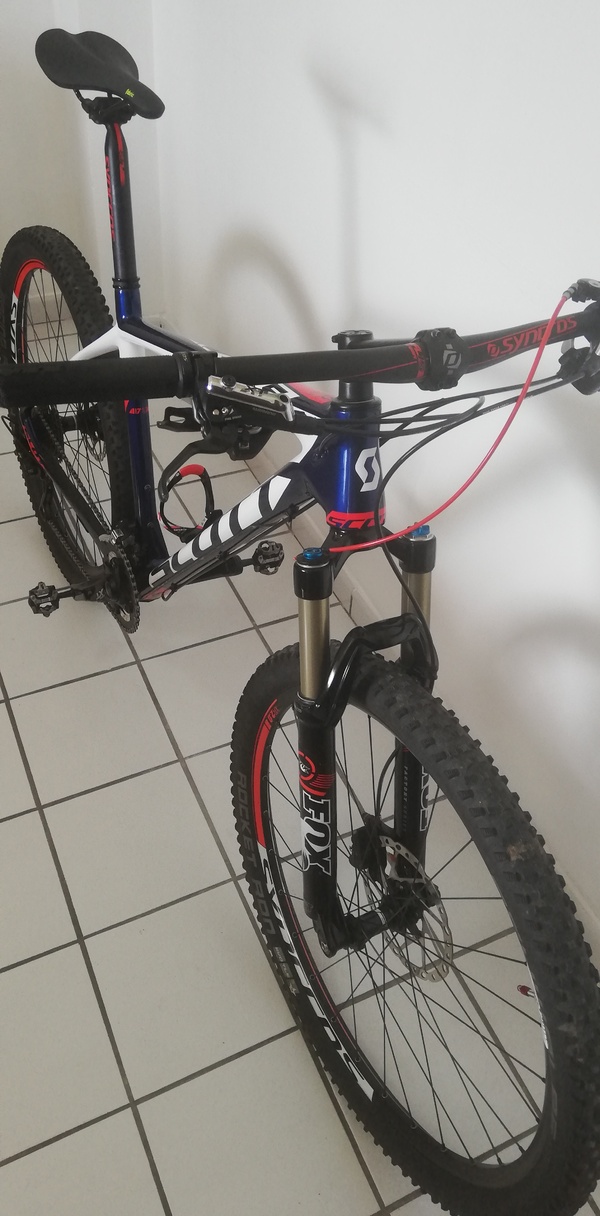 Scott - Scale 710