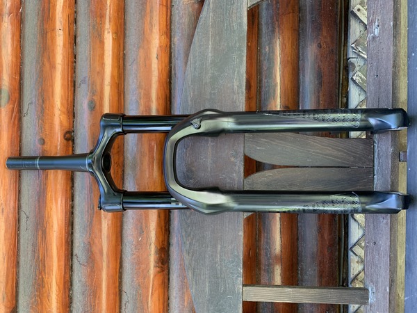 Rockshox - Lyric - 160 mm - Boost - Pistone Debon Air