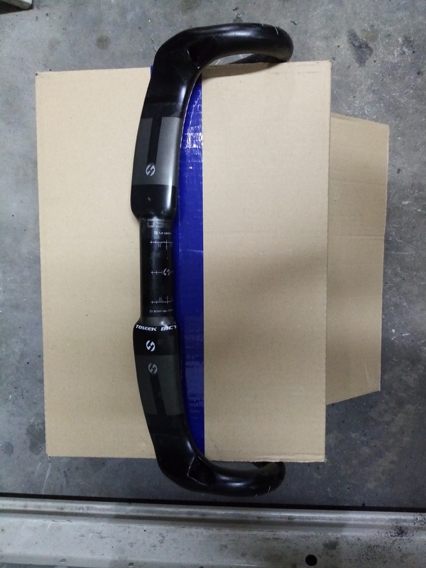 Token - Manubrio nuovo full carbon