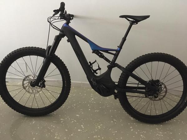 Specialized - Levo Comp carbon