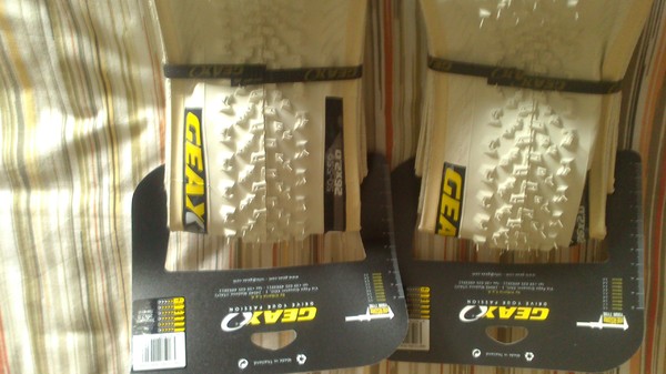 Geax - SaguaroWhite Collection tubeless