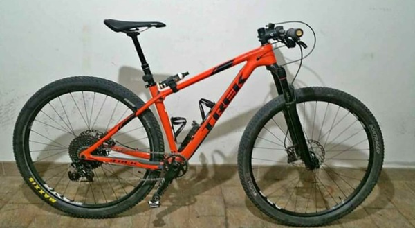 Trek - Procaliber carbon 9.6