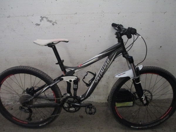 specialized small mountain bike