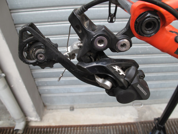 Shimano - XT SHADOW PLUS 10V