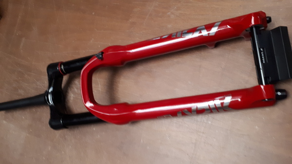 Rockshox - LYRIK Ultimate RC2 Debon Air 160MM 27.5