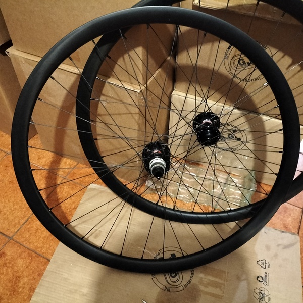 altra - NoBrand Carbonio