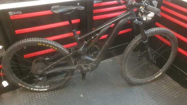 Specialized - TURBO LEVO