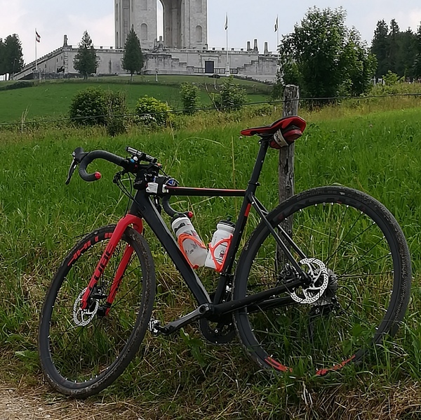 Cube - Gravel Nuroad