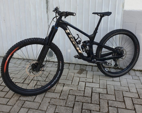 Trek - Slash 9.7 