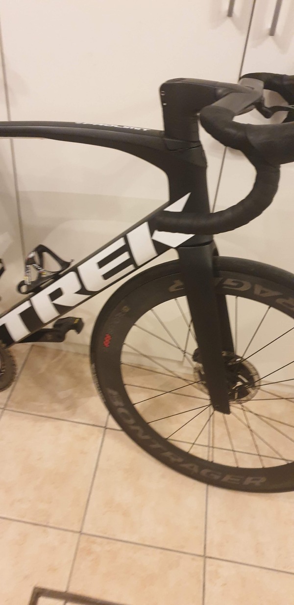 Trek - Madone SLR Speed 