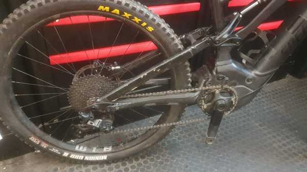 Specialized - TURBO LEVO