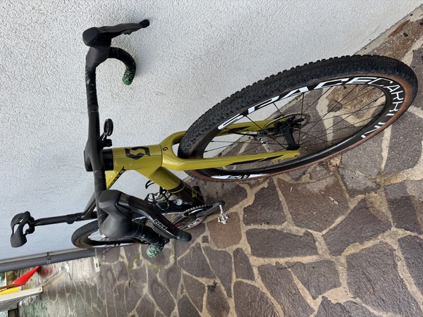 Scott - Scott Addict Gravel Tuned 