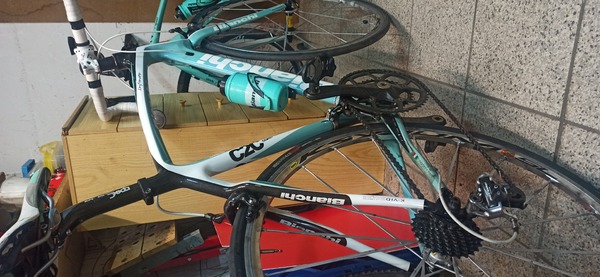 Bianchi - Infinito carbon C2C