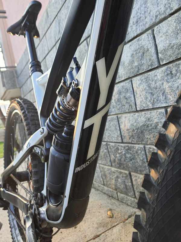 YT Industries - Jeffsy