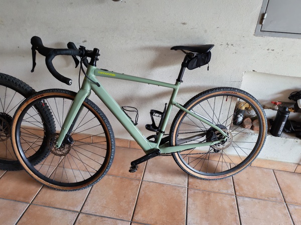 Cannondale - ebike topstone 