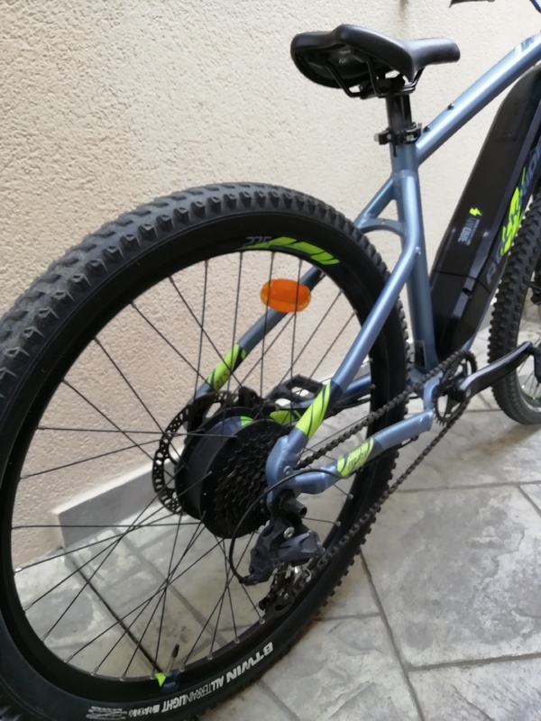 Decathlon - E st 100