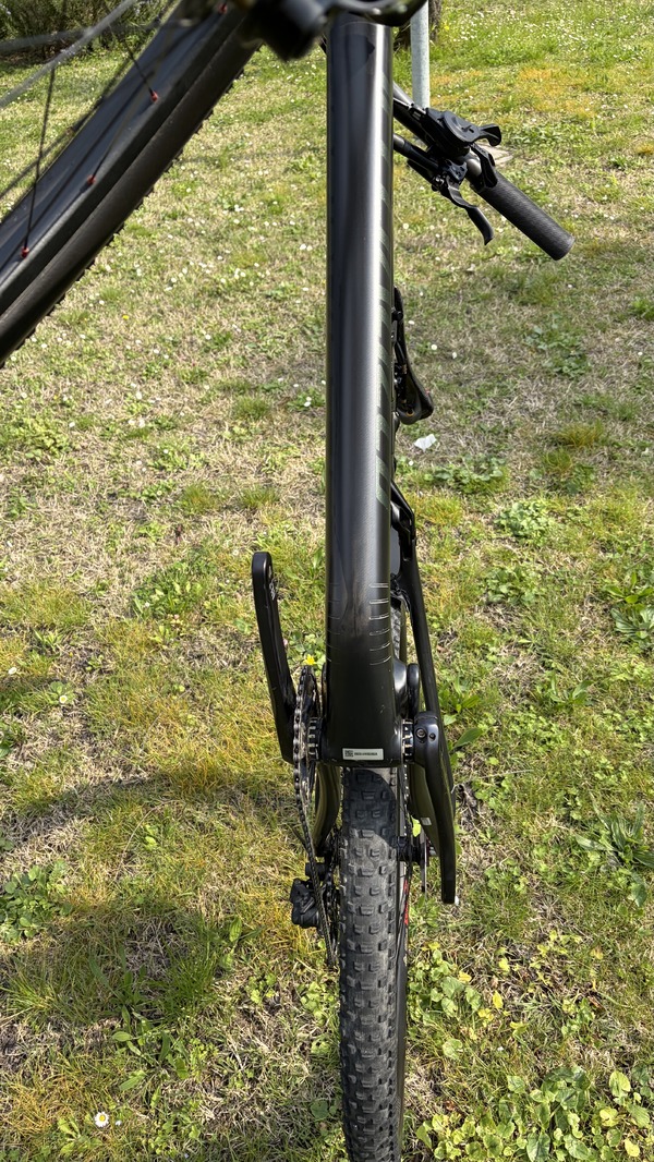 Specialized - epic evo carbon 29�