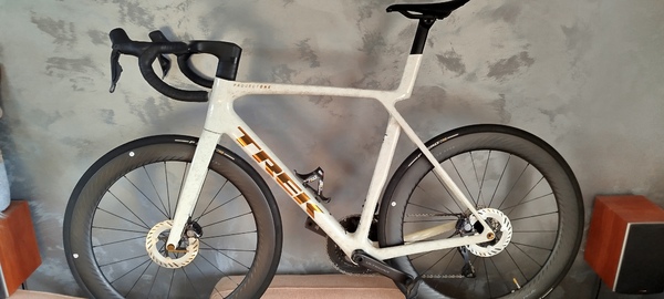 Trek - Madone SLR 7 Gen 8 tg. L / 58