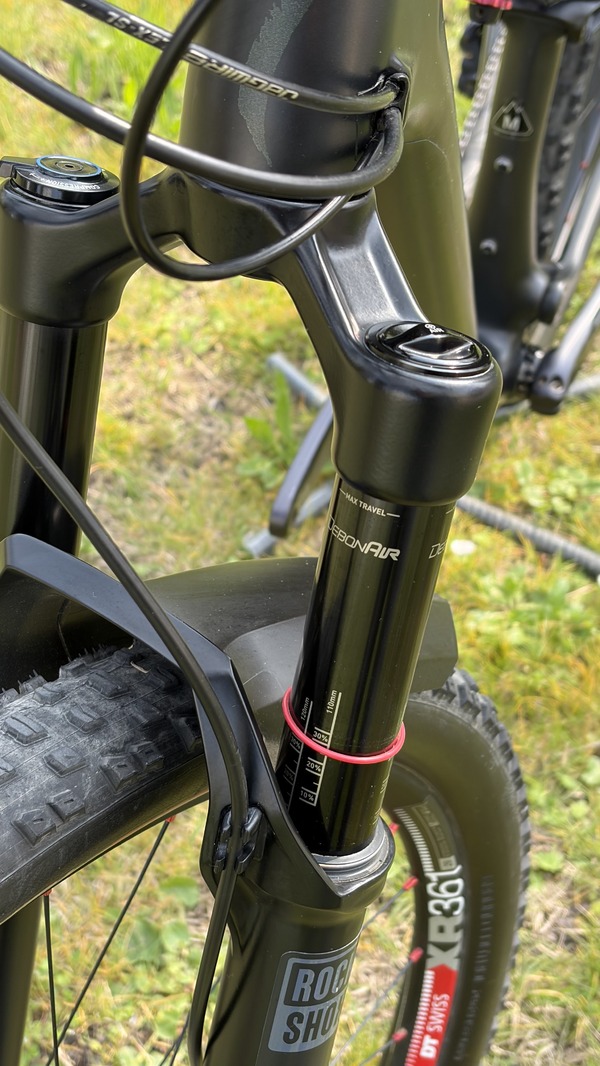 Specialized - epic evo carbon 29�